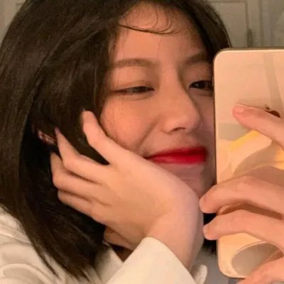 柏婷娜小姐